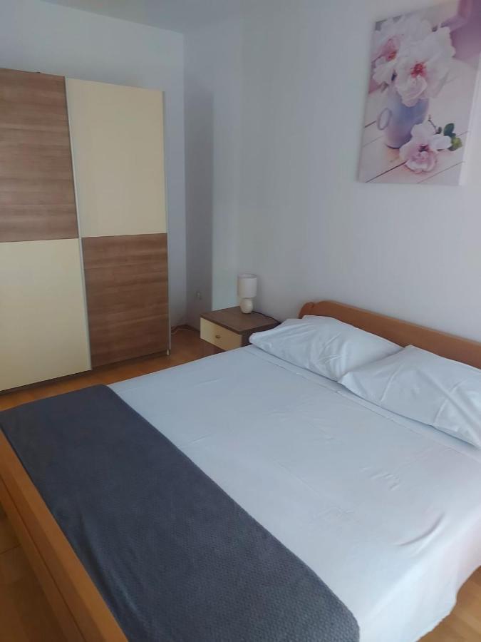 Apartmani Ciklic Dobropoljana Exterior photo