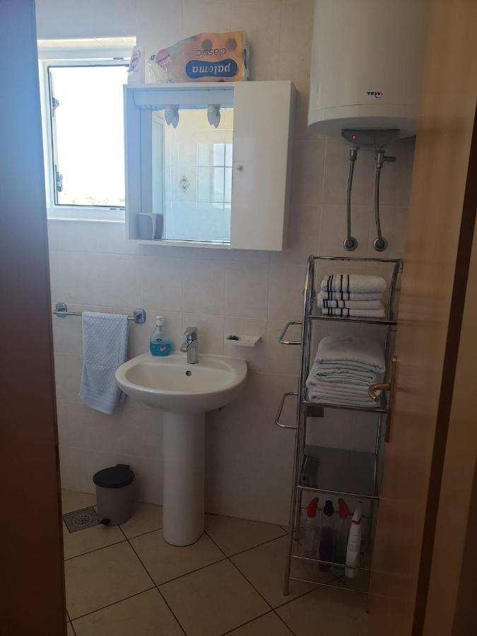Apartmani Ciklic Dobropoljana Exterior photo
