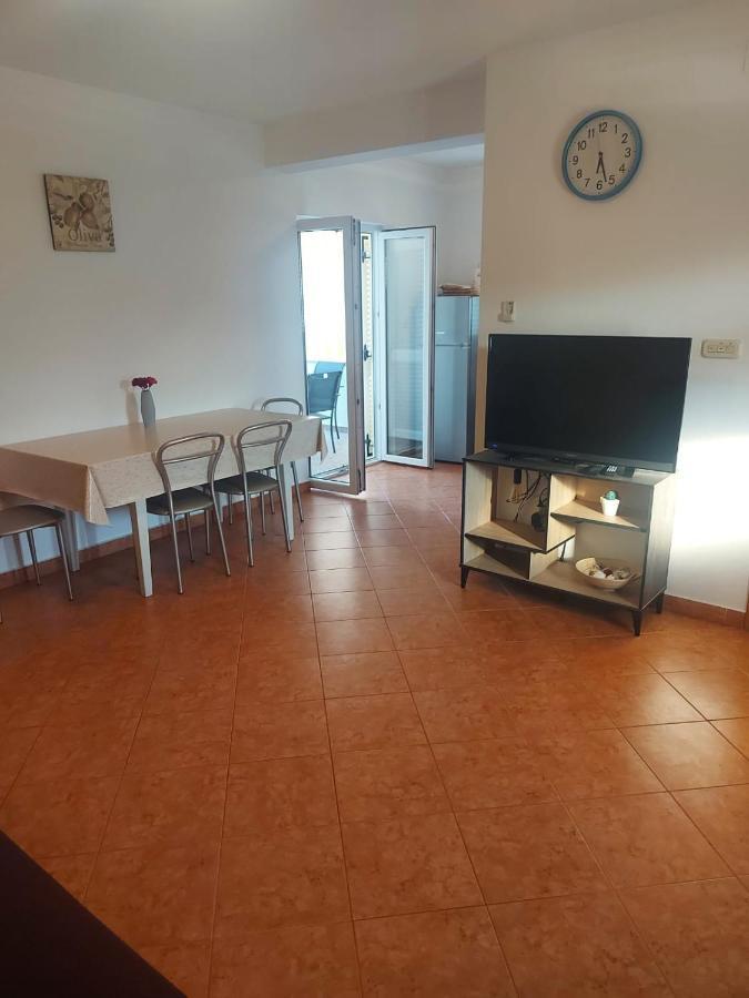 Apartmani Ciklic Dobropoljana Exterior photo