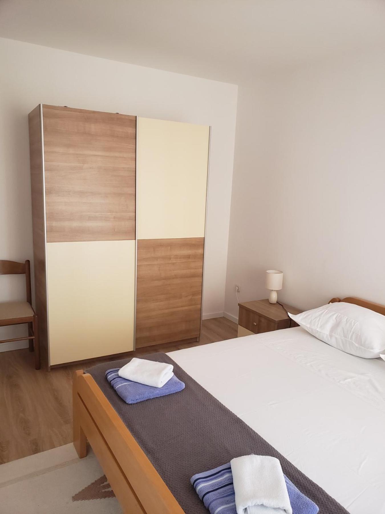 Apartmani Ciklic Dobropoljana Exterior photo